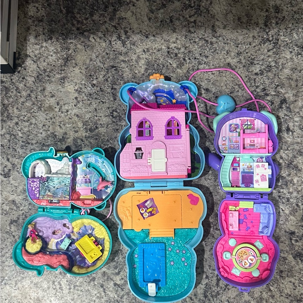 Polly Pocket Playset Lot of 3 - Picture 2 of 7